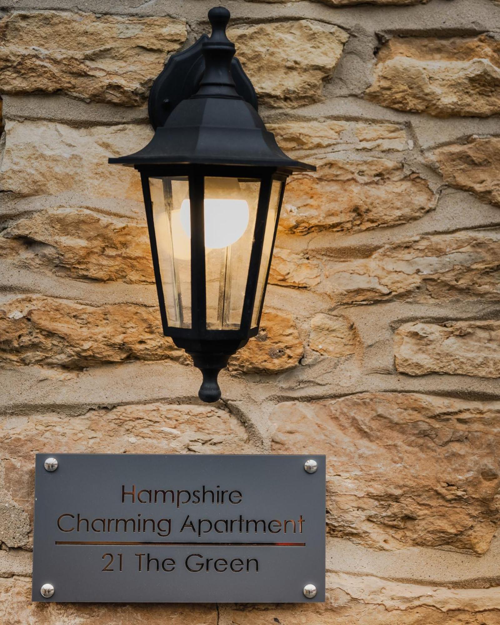 Cosy 2-Bed Apartment In Nettleham Lincoln Extérieur photo